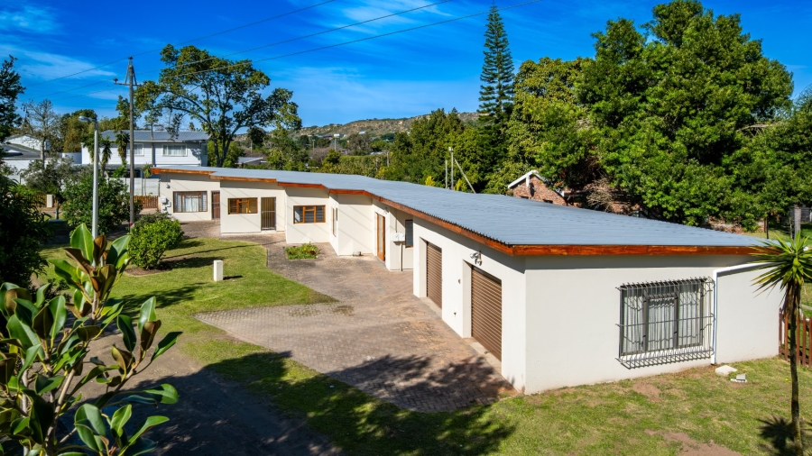 5 Bedroom Property for Sale in Sedgefield Central Western Cape